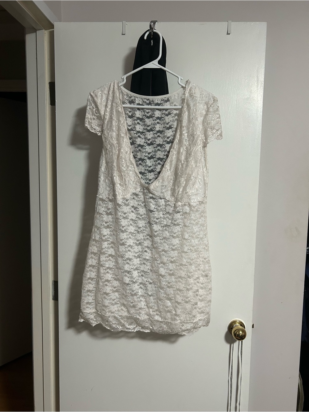 Lace V-Neck Short Sleeve Chemise Nightdress - White